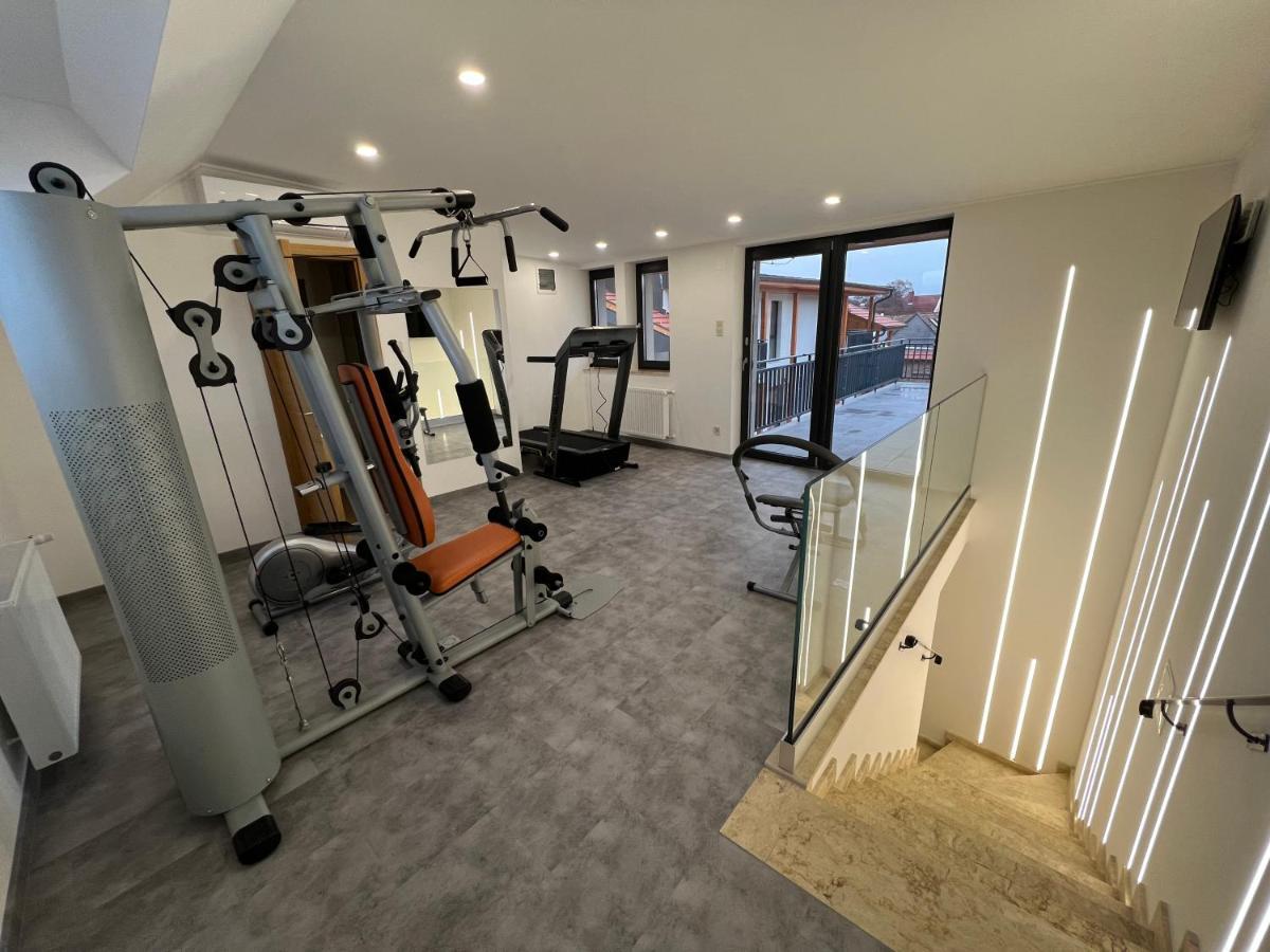 H11 Rooms Естергом Екстериор снимка