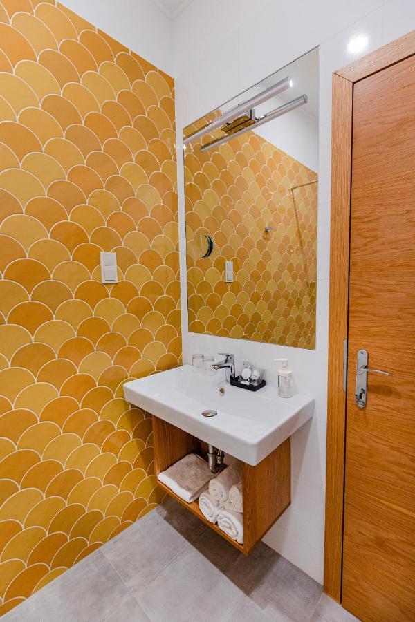 H11 Rooms Естергом Екстериор снимка