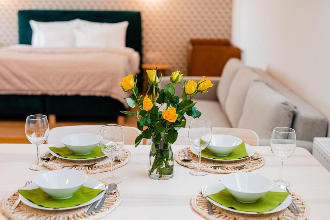 H11 Rooms Естергом Екстериор снимка