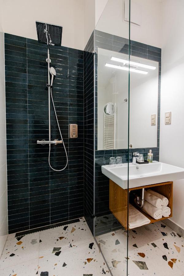 H11 Rooms Естергом Екстериор снимка