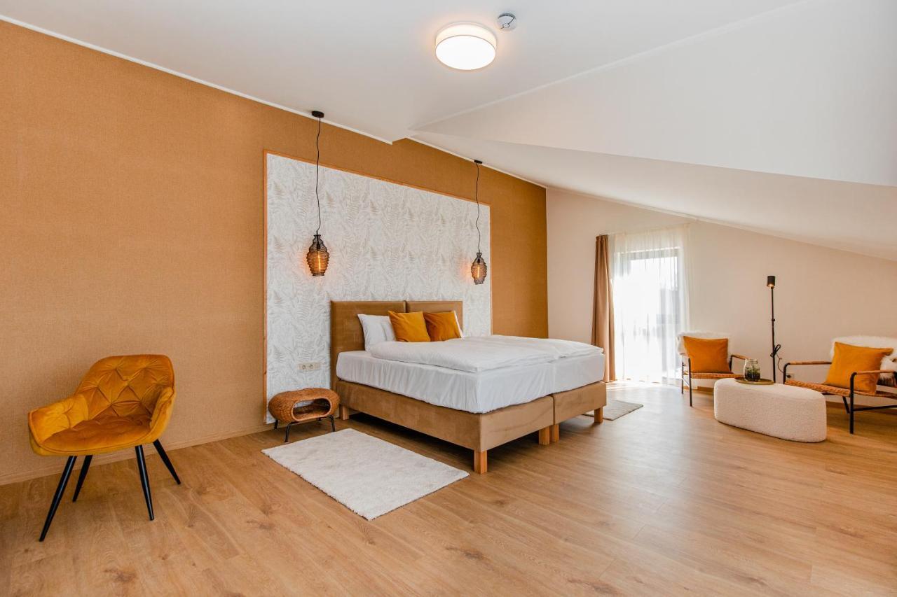 H11 Rooms Естергом Екстериор снимка