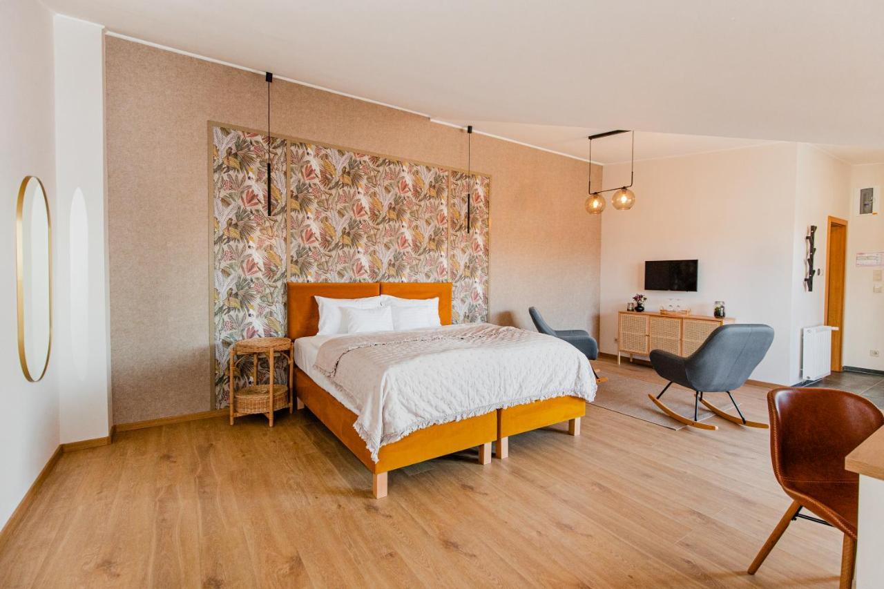 H11 Rooms Естергом Екстериор снимка
